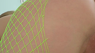 Stepdaughter Begging for Facial Cumshot