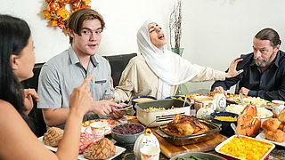 Thanksgiving dinner with Arab teenager guest