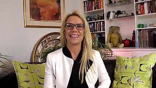 Oral, glasses, hd