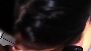 Brazilian Amateur Receives a Facial