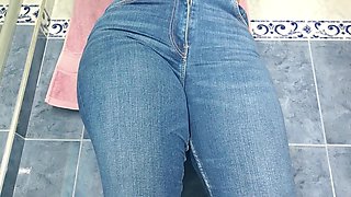 Caught With Transparency And Skinny Jeans In Public Bathroom Pissing