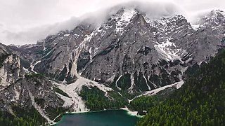 Amateur Italian Vlogger Norage & Noranipix Outdoor Blowjob & Huge Facial Cumshot in 4K