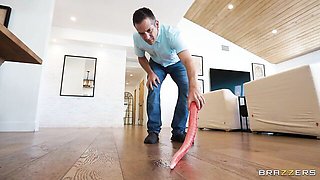 Morning fuck in the bathroom with a big-boobed girlfriend Reyna Belle