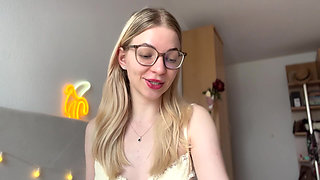 How to Be the Perfect Dominatrix (femdom)