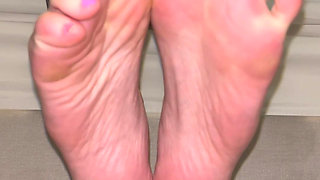Stroke for My Feet JOI by Ivys Feet