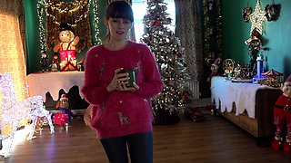 -ManyVids- - Sydney Harwin - Mommy And Son At Christmas