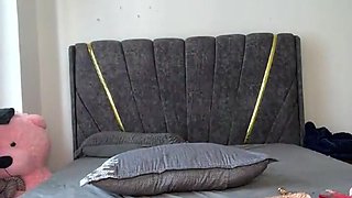 Steamy ebony gf fists her pussy before getting it stretched by a bf's bbc