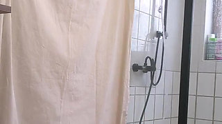 A Full Bag of Water Flowes Into My Little Ass!