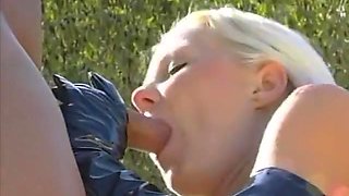 Vintage Threesome Fmm With Teen 18+ Blonde Outdoor Sex