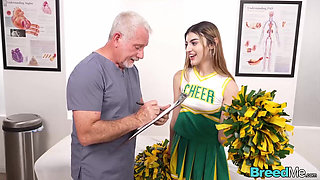 Jay Crew's Potent Load Knocks up Cheerleader Julia