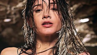 Totally sultry teen drops of her bikini