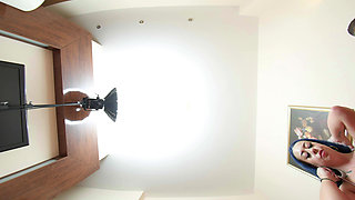 Lazy Man Model Aya Goldie