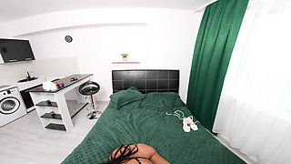 Suzzi Eis Received a Gift From Santa Claus