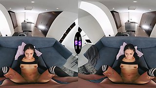 Breiny Zoe, the stunning brunette from medellín, in passionate action