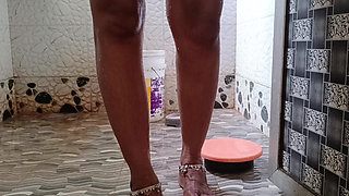 Damad a Gaya bathroom mein