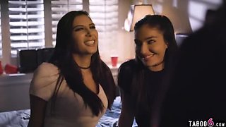 Teen Lesbian Party: Emily Willis and Friends Get Wild at Night