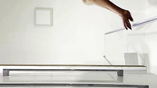 Watch brilliant courtesan's scene