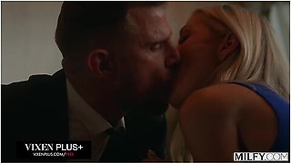 Insatiable Milf Holly Seduces Bartender And His Gf Leana - Leana Lovings