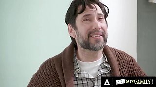 Family Threesome Anal: Kenzie Taylor's Big Tits Fucked by In-Law