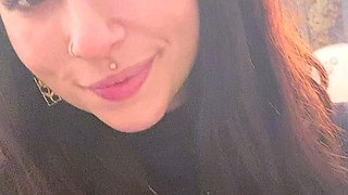 Brunette Solo Webcam Masturbation