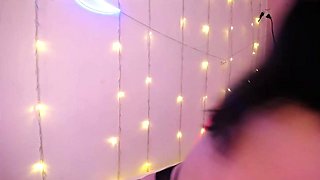 Sexy camgirl with big natural tits solo