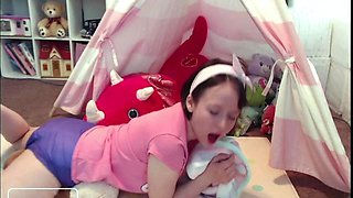 Skinny pierced amateur redhead rough fucking huge toys