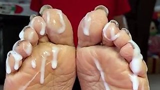 Brunette Amateur Self Fisting