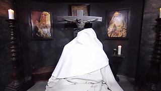 X Virtual 63 Damned Nun in 180°