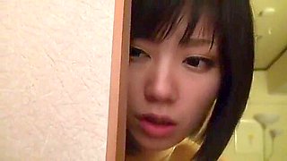 Step daughter Saw My Hard Cock And Let Me Fuck Her In Secret! Kasugano Yui