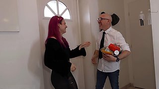 Pink-haired Noochkaa gets down with her partner in real couple peg session
