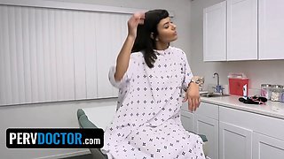 Naughty latina Apryl Rein makes a deal with her doc for faux chastity certificate - crank doctor