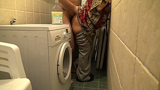 Turkish Arab Cuckold Wife Has Rough Sex with Plumber