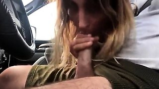 Hot American Girl Gives a Blowjob in the Car