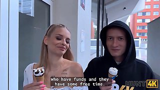 Hunt4k. blondie hottie used her enormous natural boobs to get back on her boyfriend