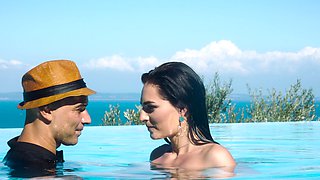 Brunette bombshells Christian and Leanne sizzle in an alfresco orgy by the pool