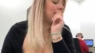 Chubby blonde brianna solo masturbation