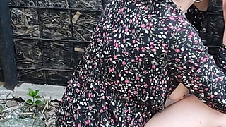 Curvy Brunette Is Doing Crazy Rimming