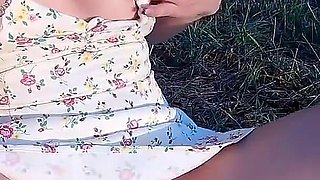 I'm in the Park Reading a Book, but I Forgot That I Didn't Put on Panties Because It's so Hot. Elsarixterxxx