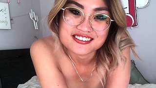 Blonde emo amateur solo masturbation