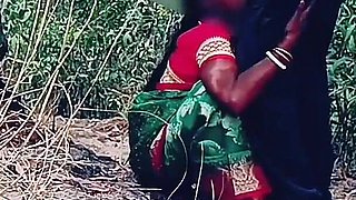 A Village Chitting Wife Fucking with a College Student in Forest