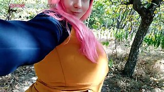 Candy Outside Bouncing Tits