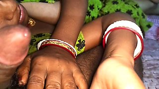 Desi village bhabhi gets adventurous in bed