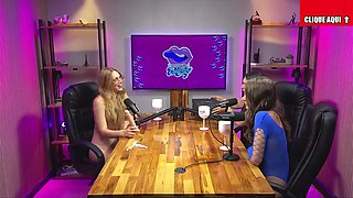 Blonde In Glasses Teaches Blowjob On Stream Then Masturbates Live