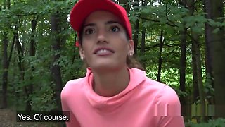 Jogger amateur flashing ass in forest