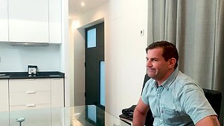 Pepeporn Busty Spanish Babe Merakipacense Seduces An Older