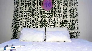 SMALL TIT BRUNETTE TATTOOED TEEN GIRLFRIEND CAUGHT IN SHOWER