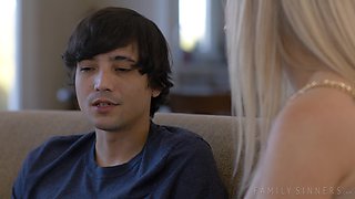 Blonde stepmom Bunny Madison hot video