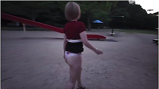 公園にお散歩に行ったら入れられちゃったハンtィー丸見えて歩かされ最後はたっふり中出しされちゃった 知らない男性も見てたけとそれも興奮しちゃって何度もイッちゃった日本人/人妻//変態/無修正