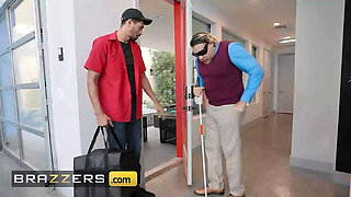 Jennifer White Fucks Two Big Cocks While Her Blindfolded Husband Watches - Brazzers