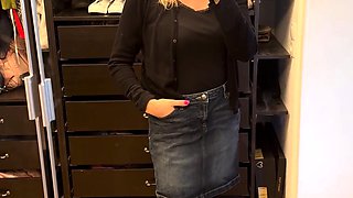 Hawt Blonde milf in foot Fetish tube scene
